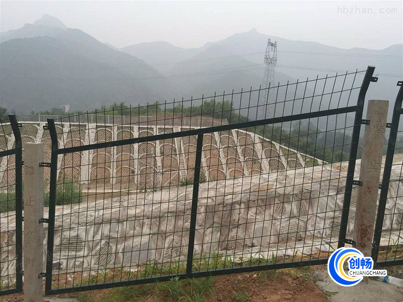 铁路8001防护栅栏