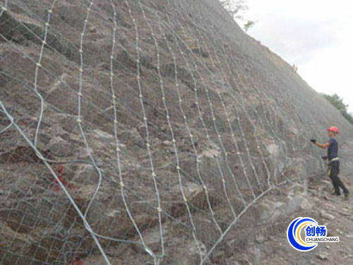 山体防护网